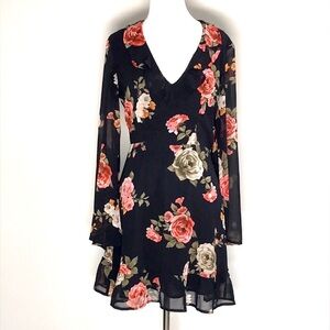 NWOT Lulus Alive With Artistry Women’s Floral Blouson Midi Dress Size Medium